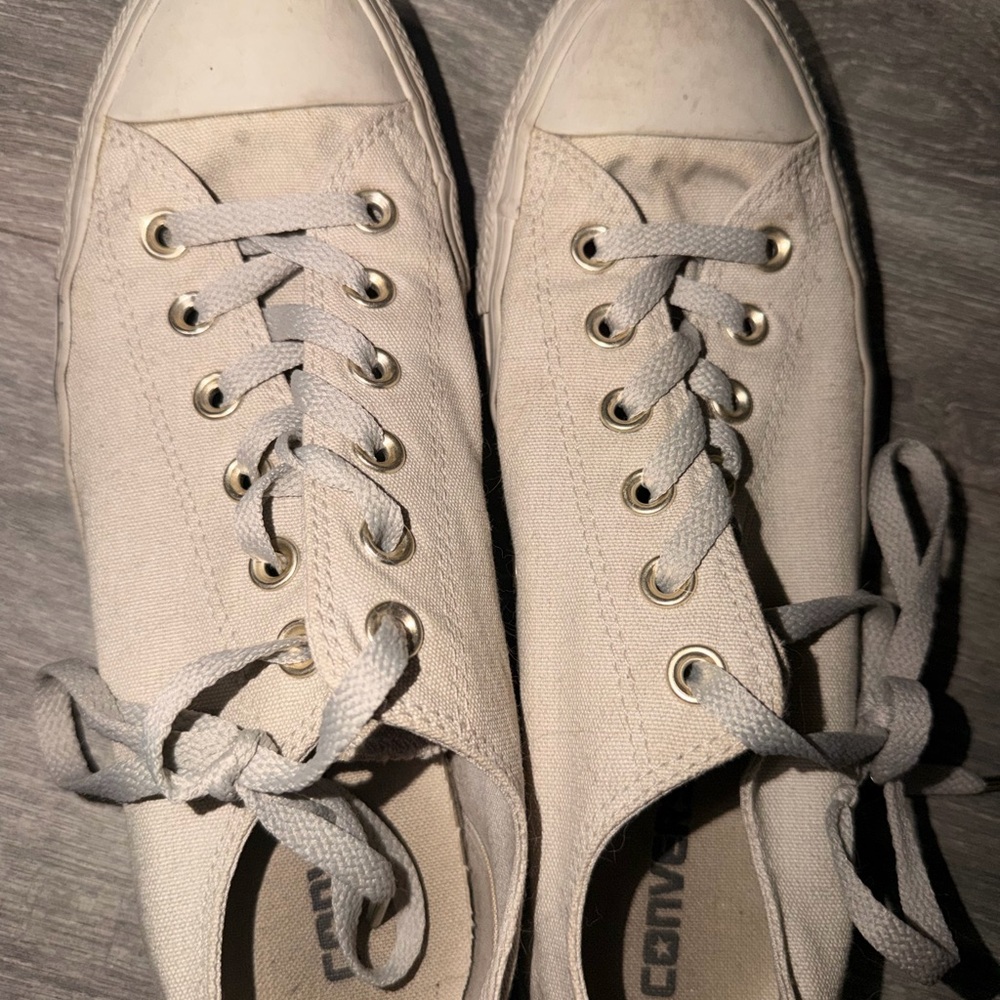 Converse Women's grey canvas Sneakers